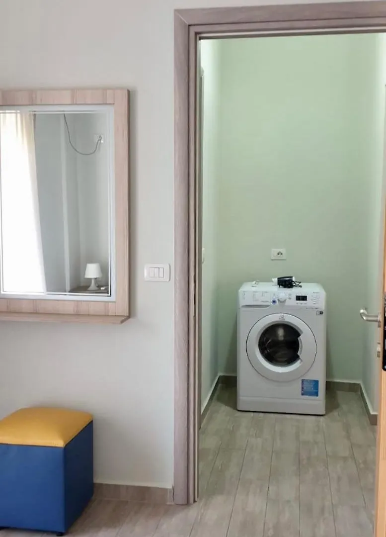 Saranda Apartments 0*, Sarande